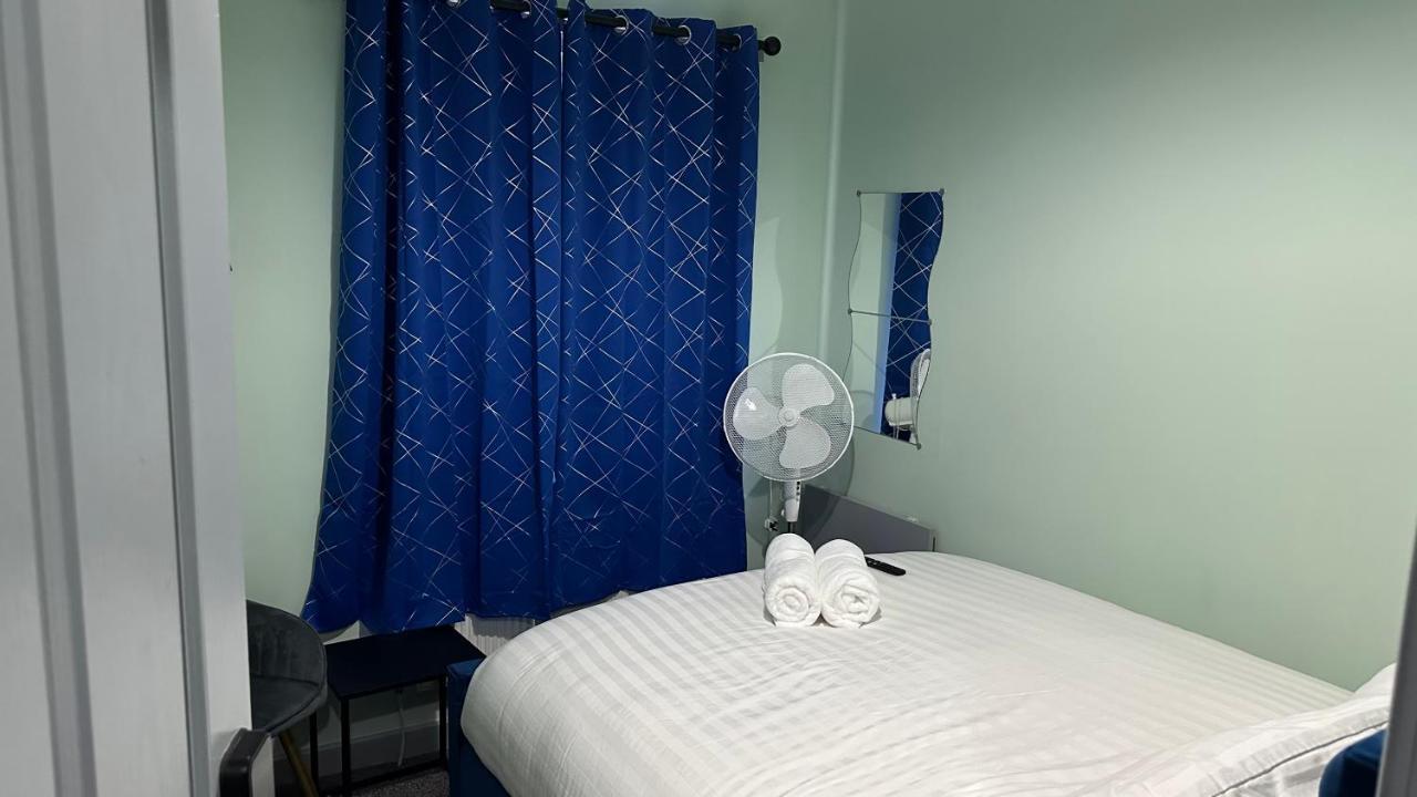 Homestay In วอลซอลล์ ภายนอก รูปภาพ