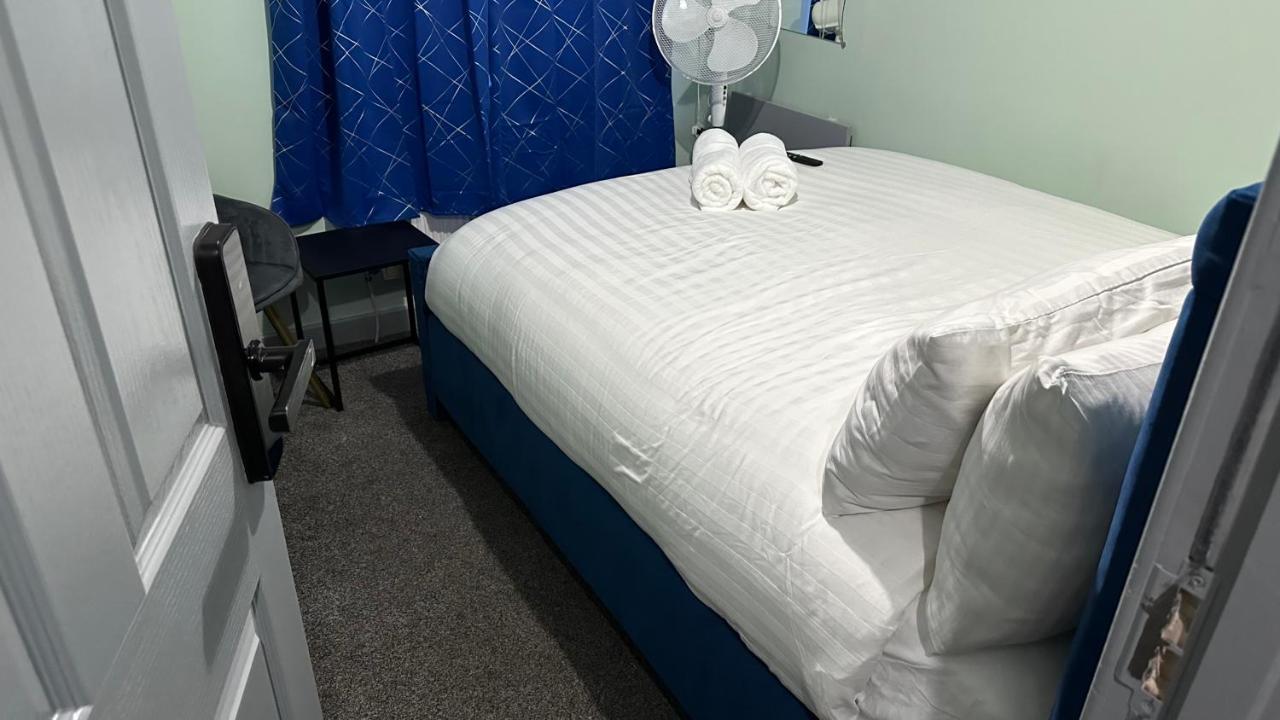 Homestay In วอลซอลล์ ภายนอก รูปภาพ