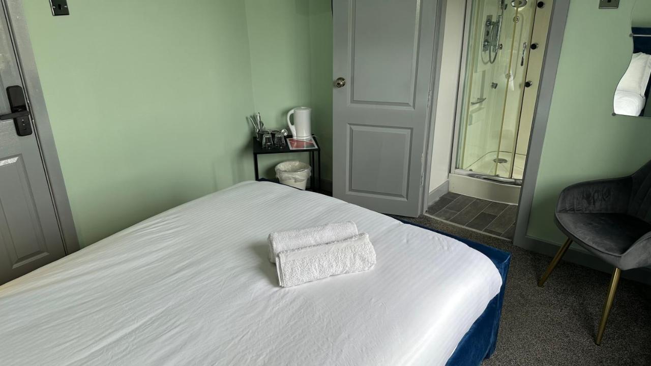 Homestay In วอลซอลล์ ภายนอก รูปภาพ